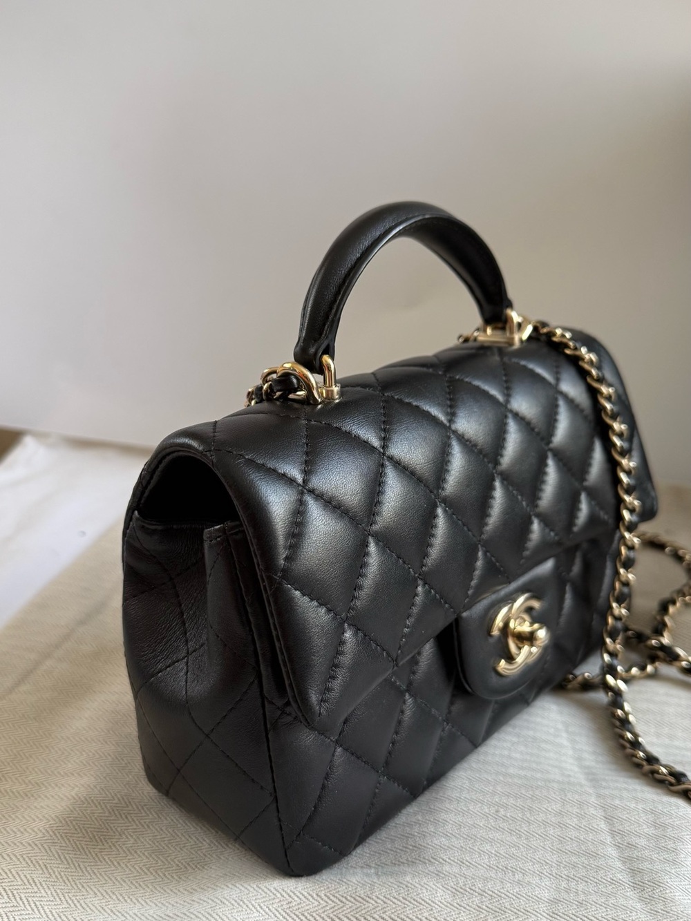 Chanel Classic Mini Rectangular Top Handle Quilted Lambskin Gold tone hardware - Picture 4 of 16